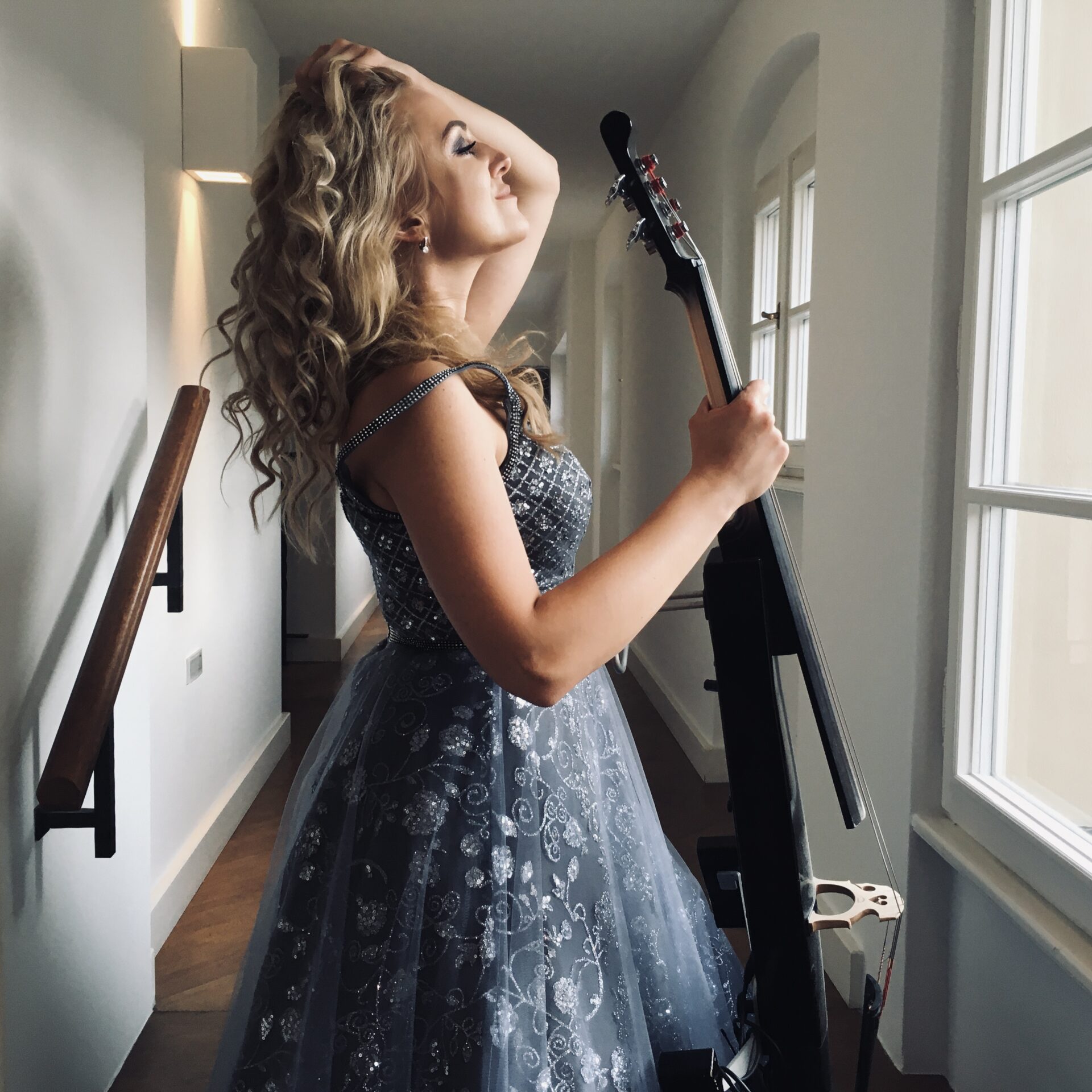 Foto/Jan Kalivoda, dress by Pronovias - s laskavým zapůjčením salonu Nuance, mua/hair/Duo Divine